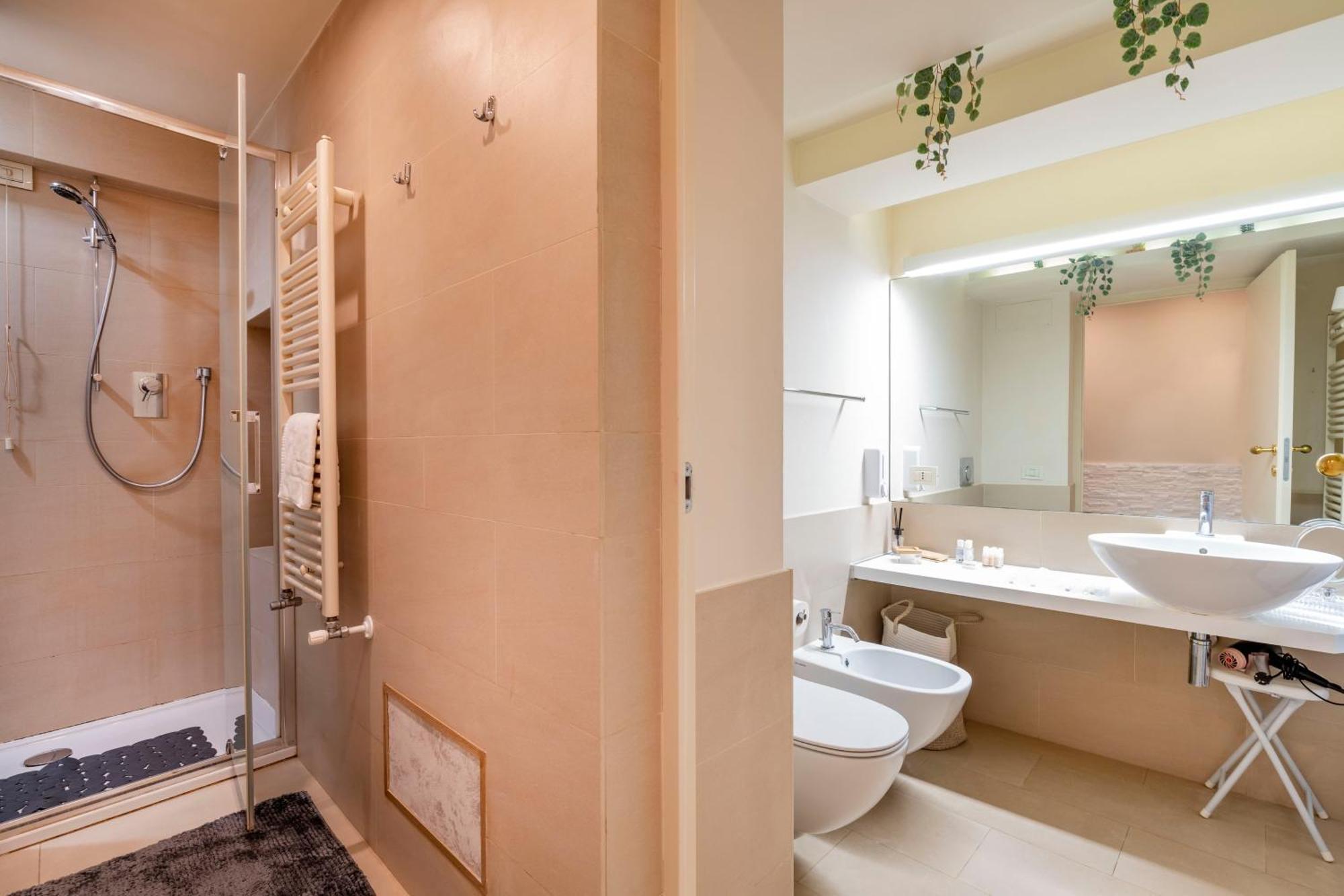 Ca' Pestrin Suite House - San Marco Square Venesia Bagian luar foto