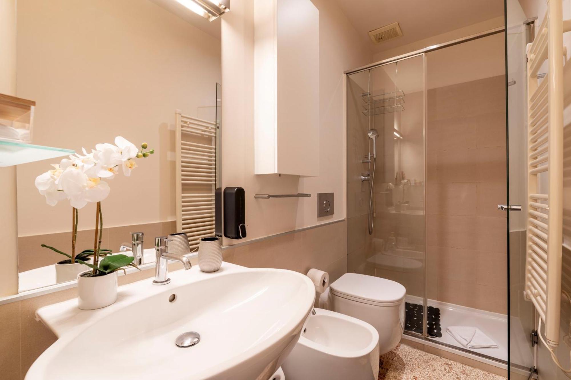 Ca' Pestrin Suite House - San Marco Square Venesia Bagian luar foto